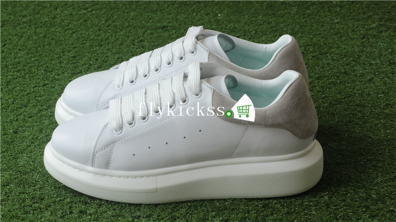 Alexander Mcqueen Sneaker White Grey Suede